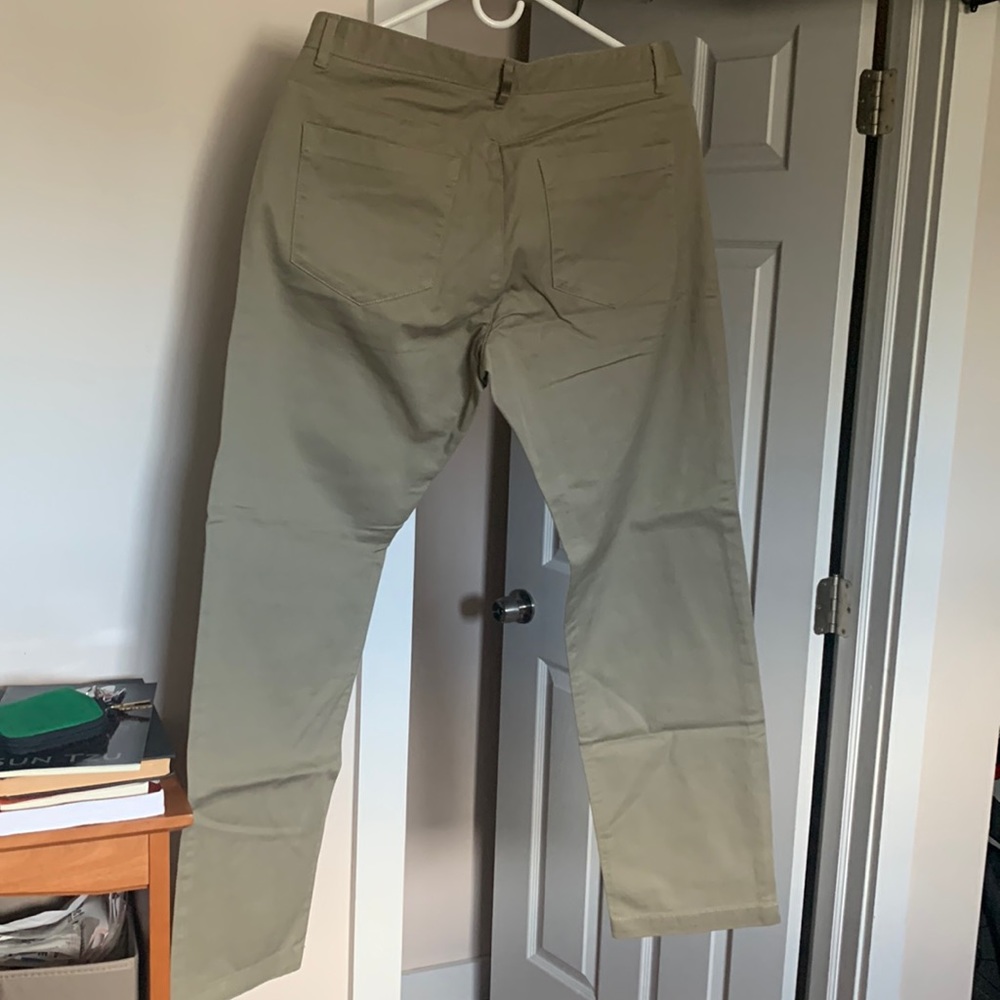 Calvin Klein Chinos Pants, for men, size 32x32, 98% cotton, 2% elastic